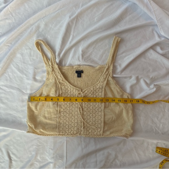 American Eagle Cream Boho Crochet and Cotton Crop Tank Sz XL - Picture 4 of 5